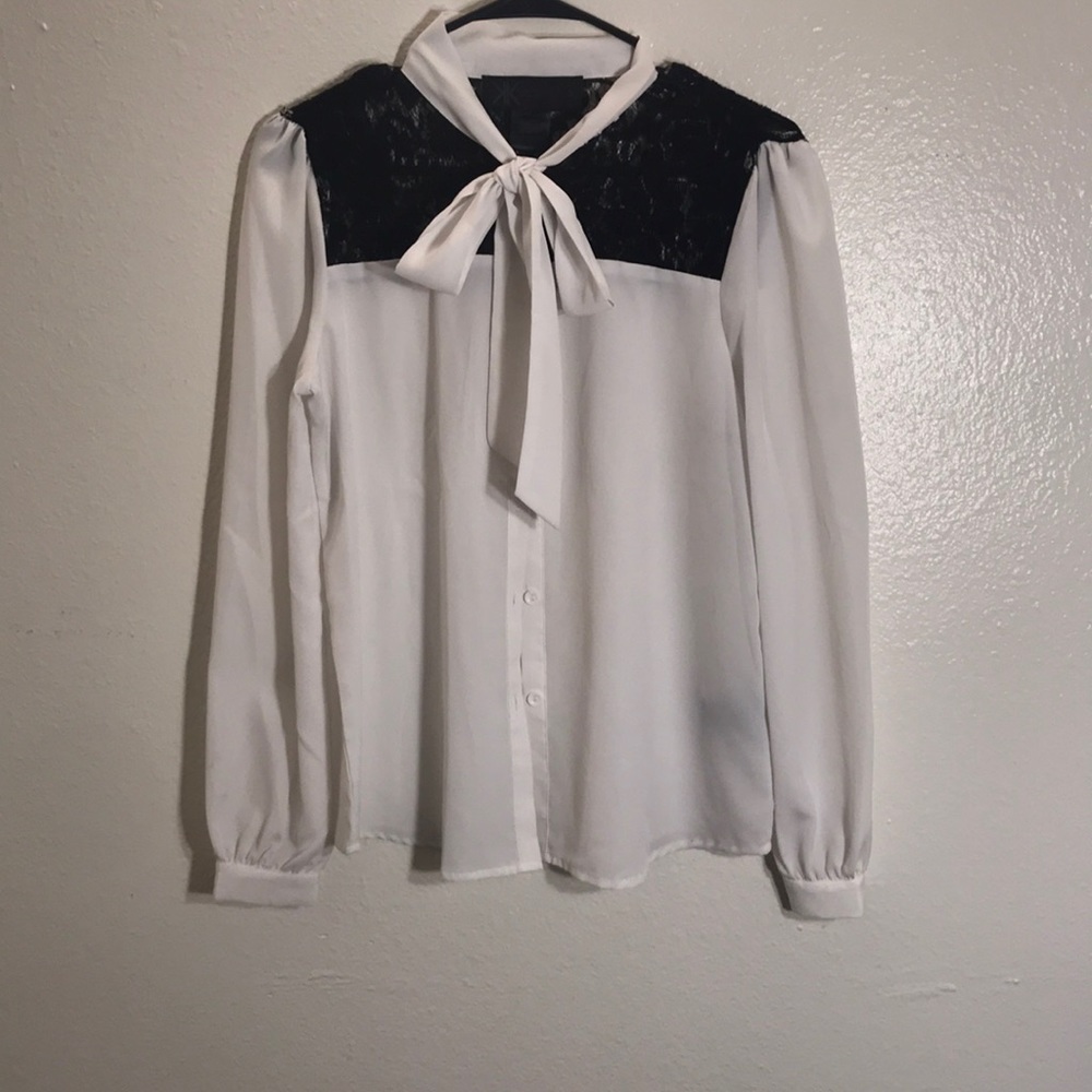 White Chiffon Button Up w/ Lace Neck